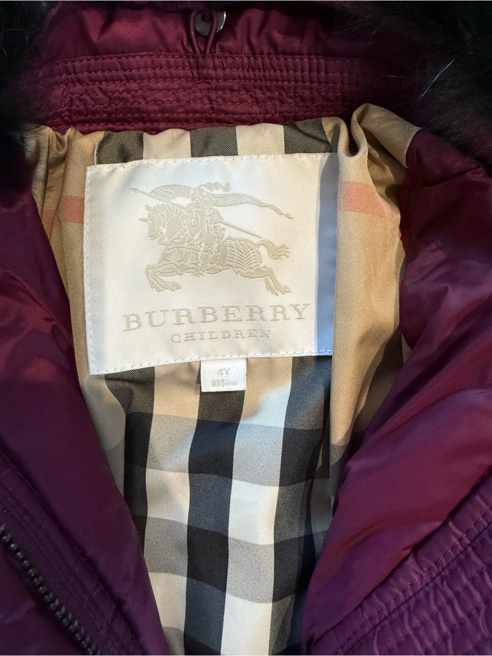 Burberry Children Girls' Quilted Winter Coat with Faux Fur Collar - Plum - Picture 4 of 4